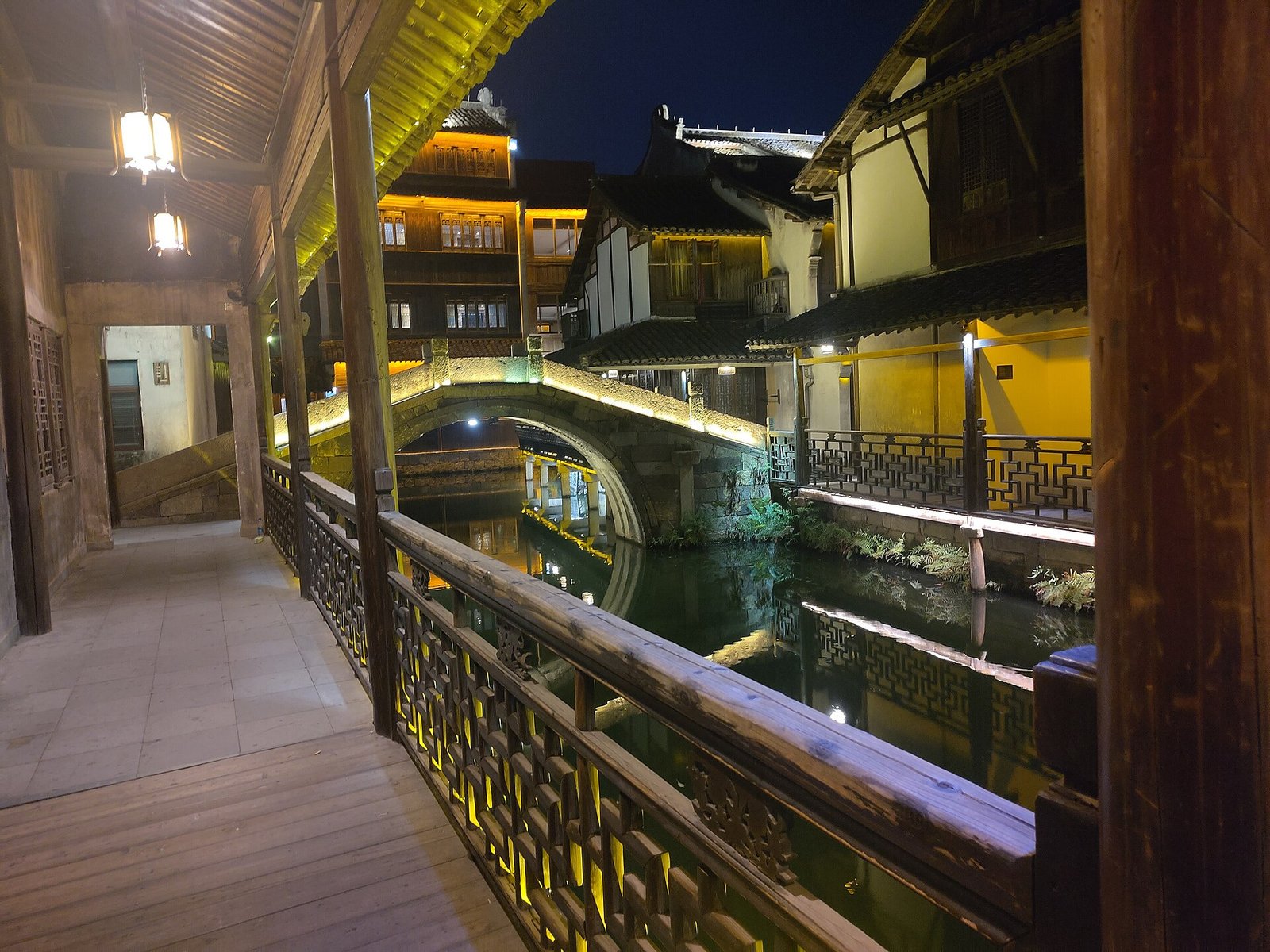 Wuzhen night.