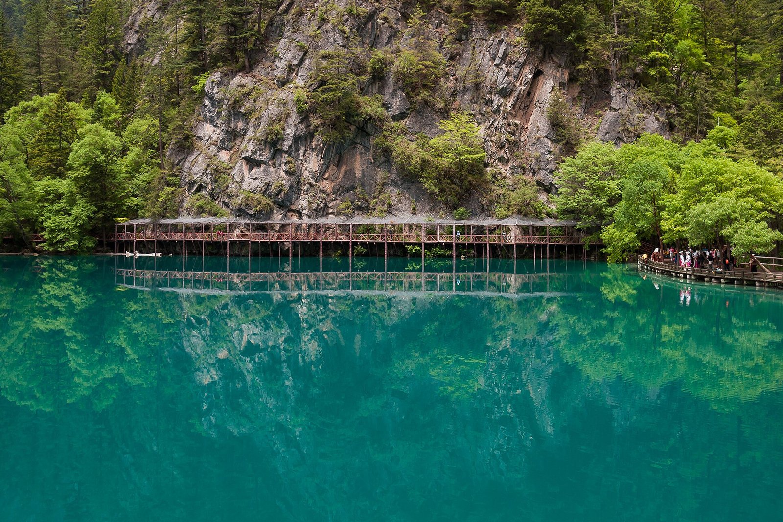 Jiuzhaigou lake.